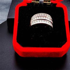 NORDSTROM Lady's Diamond Wedding Band 45 Diamonds 4.50 Carat T.W.